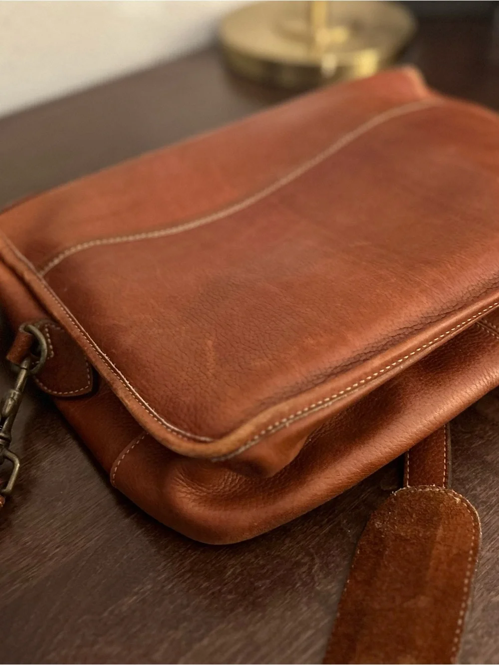 Levenger Brown Pebbled Leather Messenger Briefcase fits 13” Laptop English Made